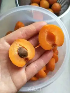 Make Almond sauce step 1