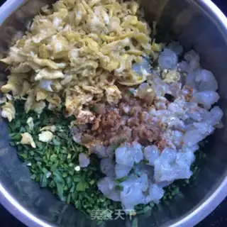 Make Eggs, shrimp, beetles step 3