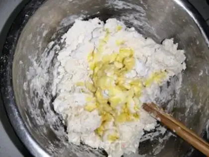 Make Cracker onions step 4