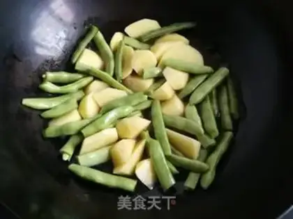 Make Potato bean horns step 2