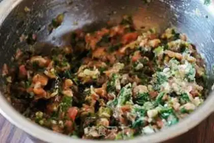 Make Piggy dumplings for the celery step 6