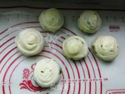 Make Cracker onions step 14