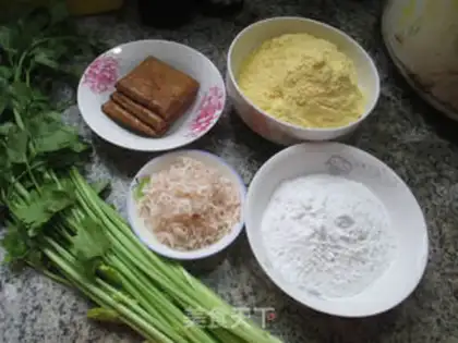Make Shrimp fragrance, celery bouquets step 0