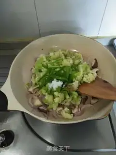 Make The onion fried the omelet step 8