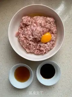 Make Noodles and meat step 0