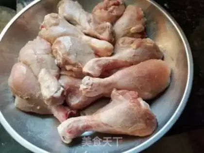 Make Microwave salt chicken leg step 1
