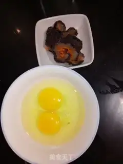 Make Sea cucumber steamed eggs step 1
