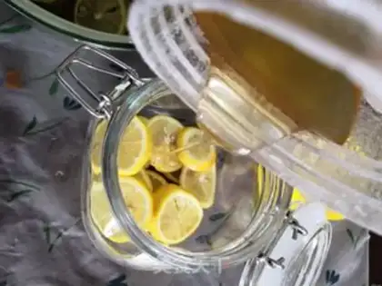 Make Honey lemonade step 4