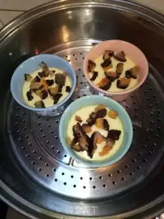 Make Sea cucumber steamed eggs step 7