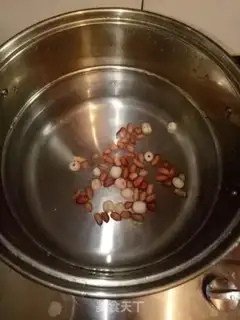 Make Peanut Lotus cleans up step 1