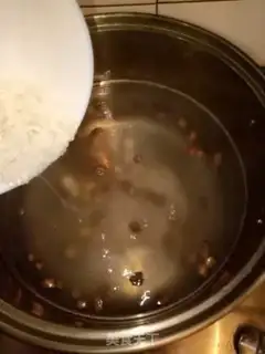 Make Peanut Lotus cleans up step 2