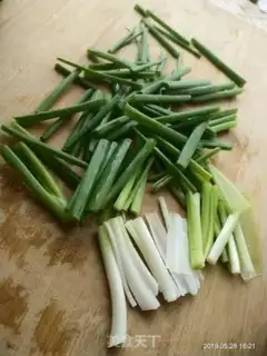 Make Spicy clams step 1