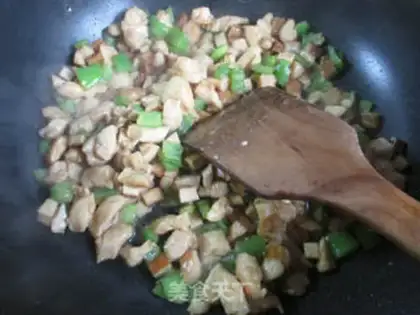 Make Pyramid fried chicken chest step 7