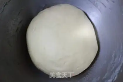 Make Potato-coloured buns step 1