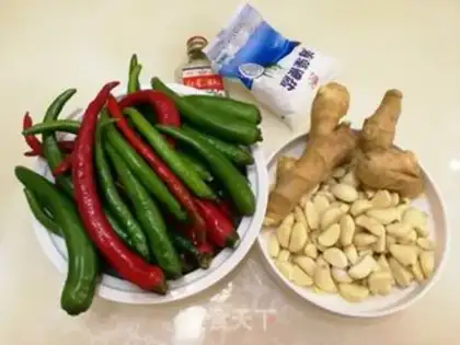 Make Cut the chili step 0