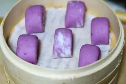 Make Potato-coloured buns step 9