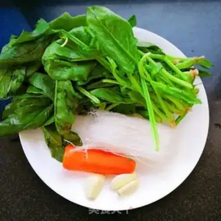Make A spinach mix fan step 0