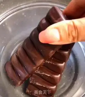 Make Chocolate strawberry yogurt step 4