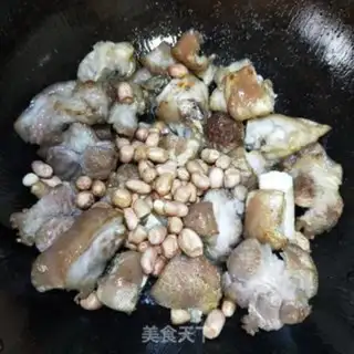 Make Red burning pig hoof step 5