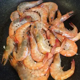 Make Garlic cabbage fan steamed shrimp step 4