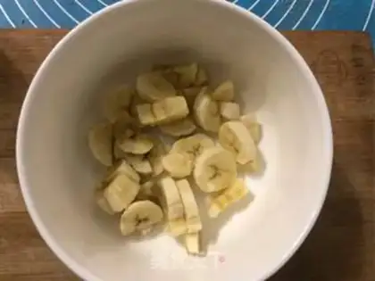 Make Yogurt banana toast step 1