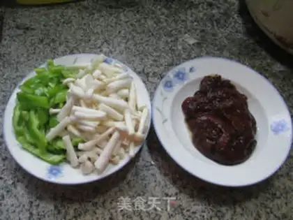 Make Pepper seafood mushrooms step 0