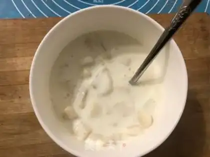 Make Yogurt banana toast step 2