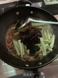 Make Shrimp tail step 7