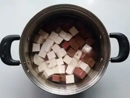 Make Duck blood tofu step 1