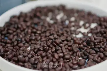 Make Red bean sugar bag step 4