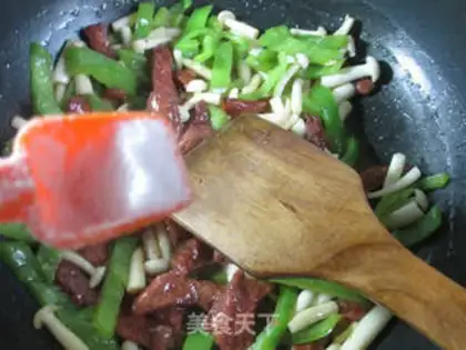 Make Pepper seafood mushrooms step 4