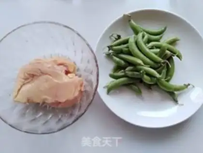 Make Sweet pea fried chicken step 0