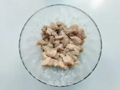 Make Sweet pea fried chicken step 4