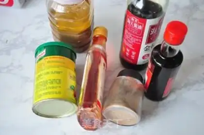 Make Sour spicy. Soup noodles step 1