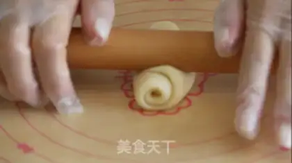 Make Flower cake step 6