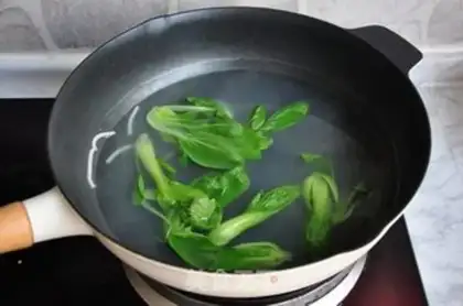 Make Sour spicy. Soup noodles step 4