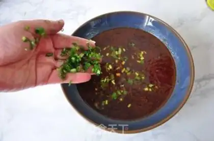 Make Sour spicy. Soup noodles step 7