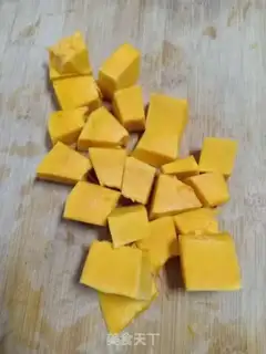 Make Pumpkin porridge step 1