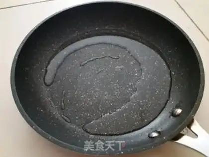Make Wearing eggs and bean slag step 5