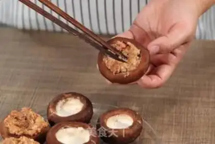 Make A mushroom step 8