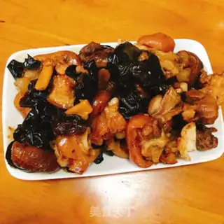 Make Blackwood, mushrooms, pig hoofs step 10