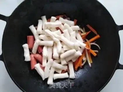 Make Sausage pastries step 4