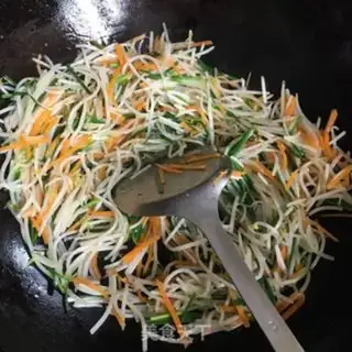 Make Carrot sprouts step 6