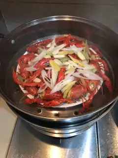 Make Vacuate the lobster step 5
