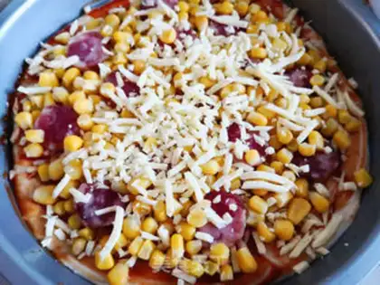 Make Weenie corn pizza step 8