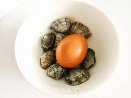 Make Flower clams and eggs step 0