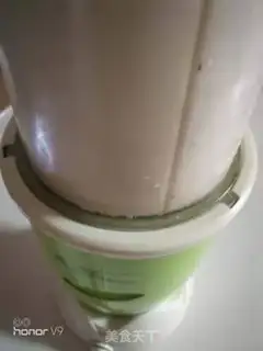 Make Banana soy milkshake step 1