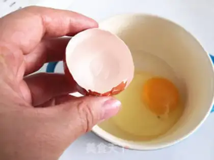 Make Flower clams and eggs step 1