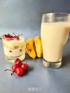 Make Banana soy milkshake step 2