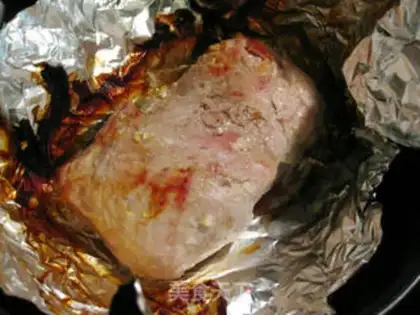 Make Garlic roast pork step 4